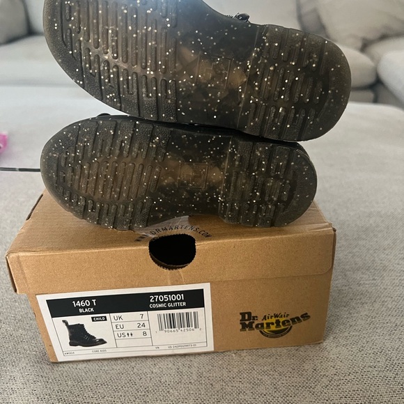 New In Box Size 8 toddler Dr Martens Black Cosmic Glitter boots - Picture 2 of 5